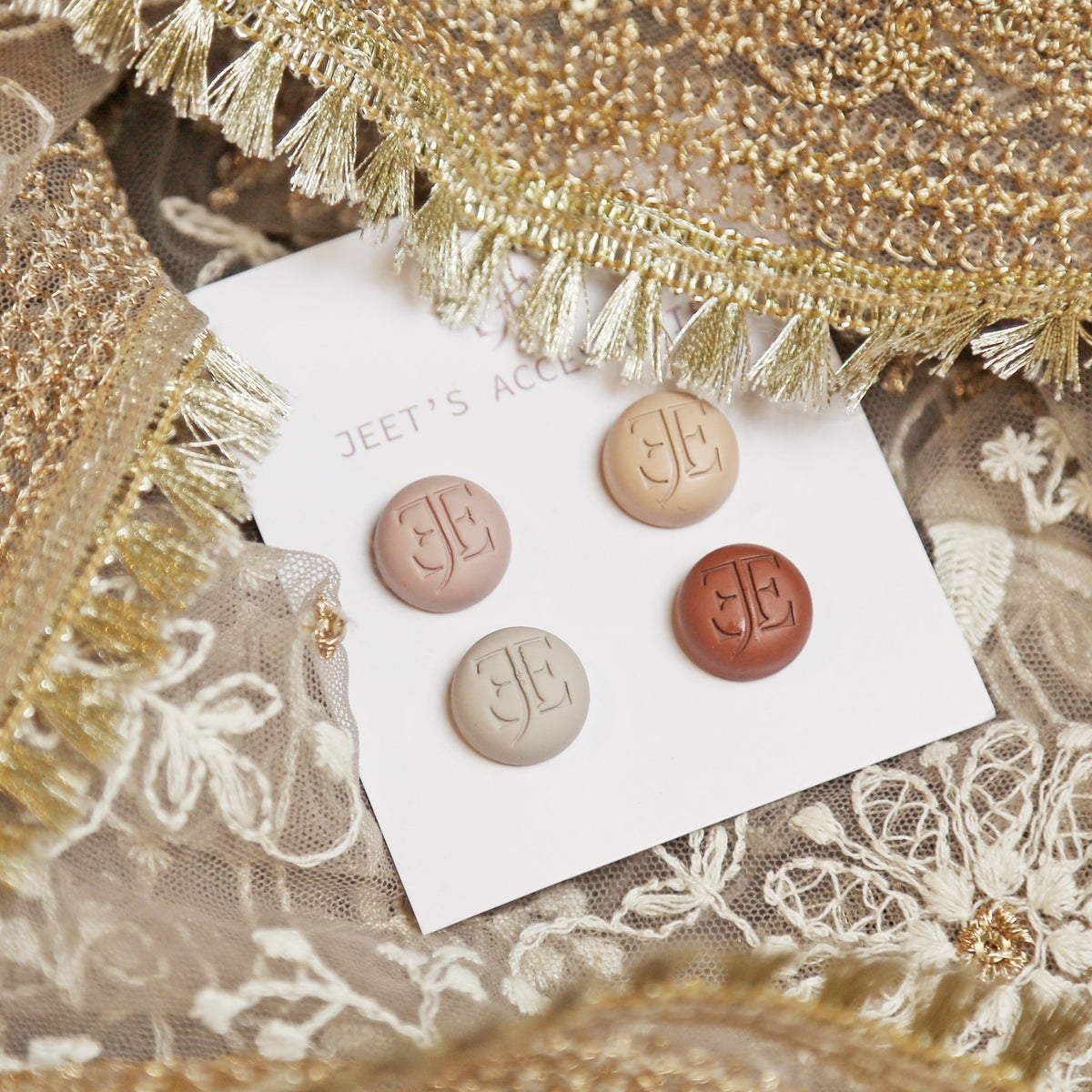 Hijab Magnets UAE - Magnetic Scarf Pins